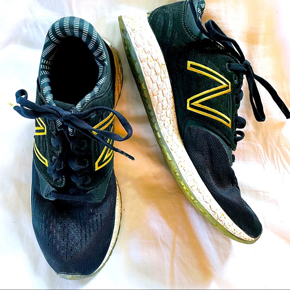 New Balance New York Staten Island sneakers EUC